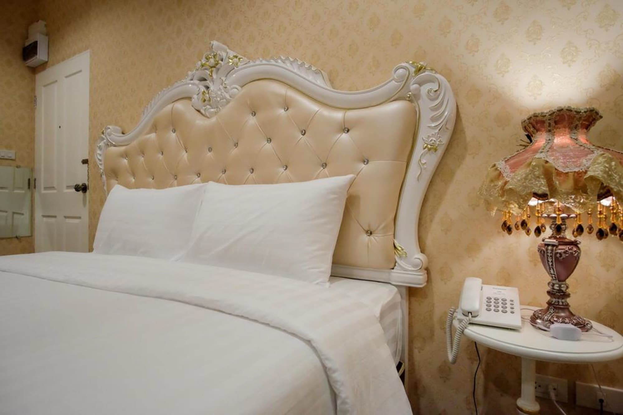The O-Zone Airport Inn Бангкок Екстер'єр фото